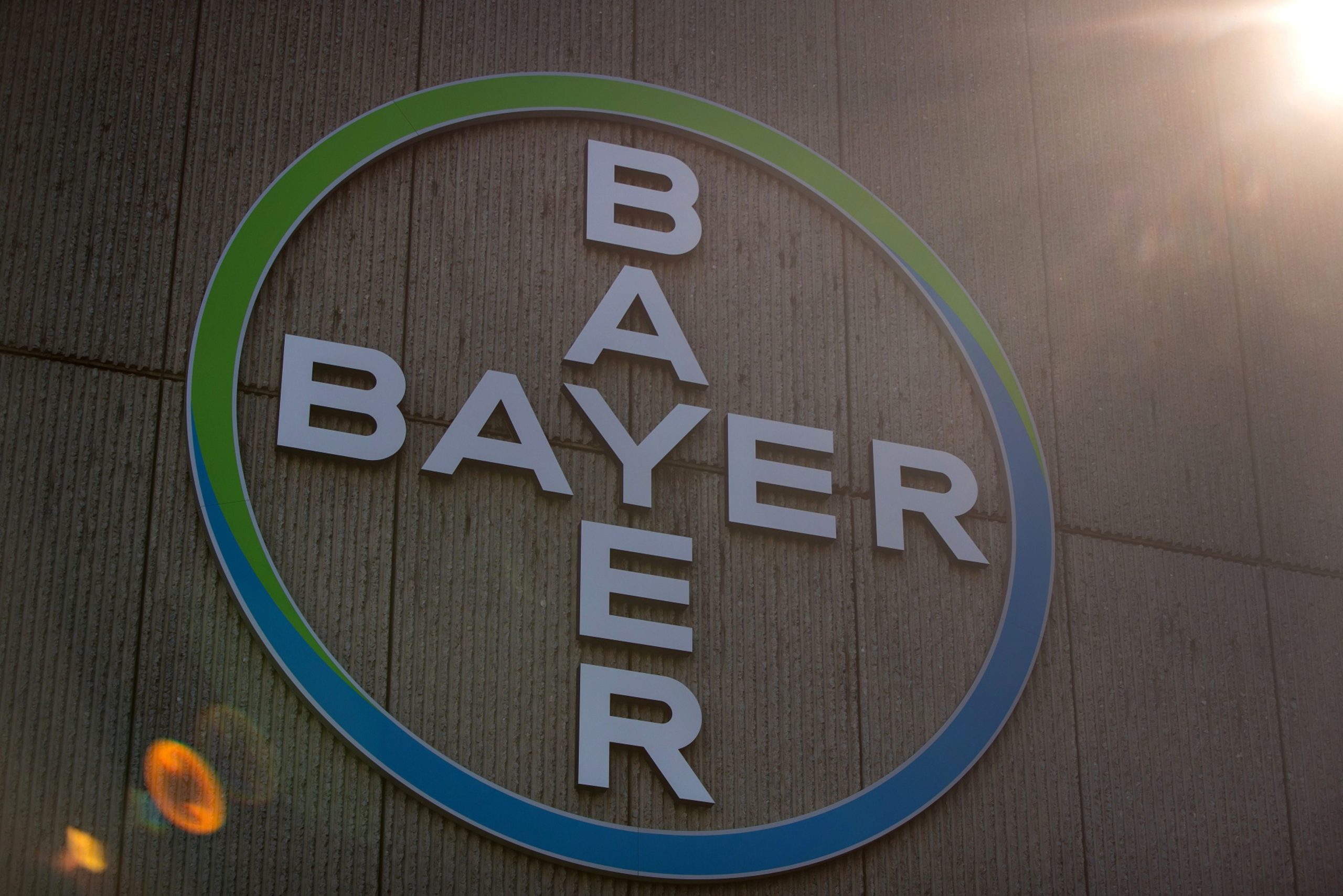 Bayer logo. Bayer. Bayer компания. Байер фармацевтика. Немецкий концерн Bayer.