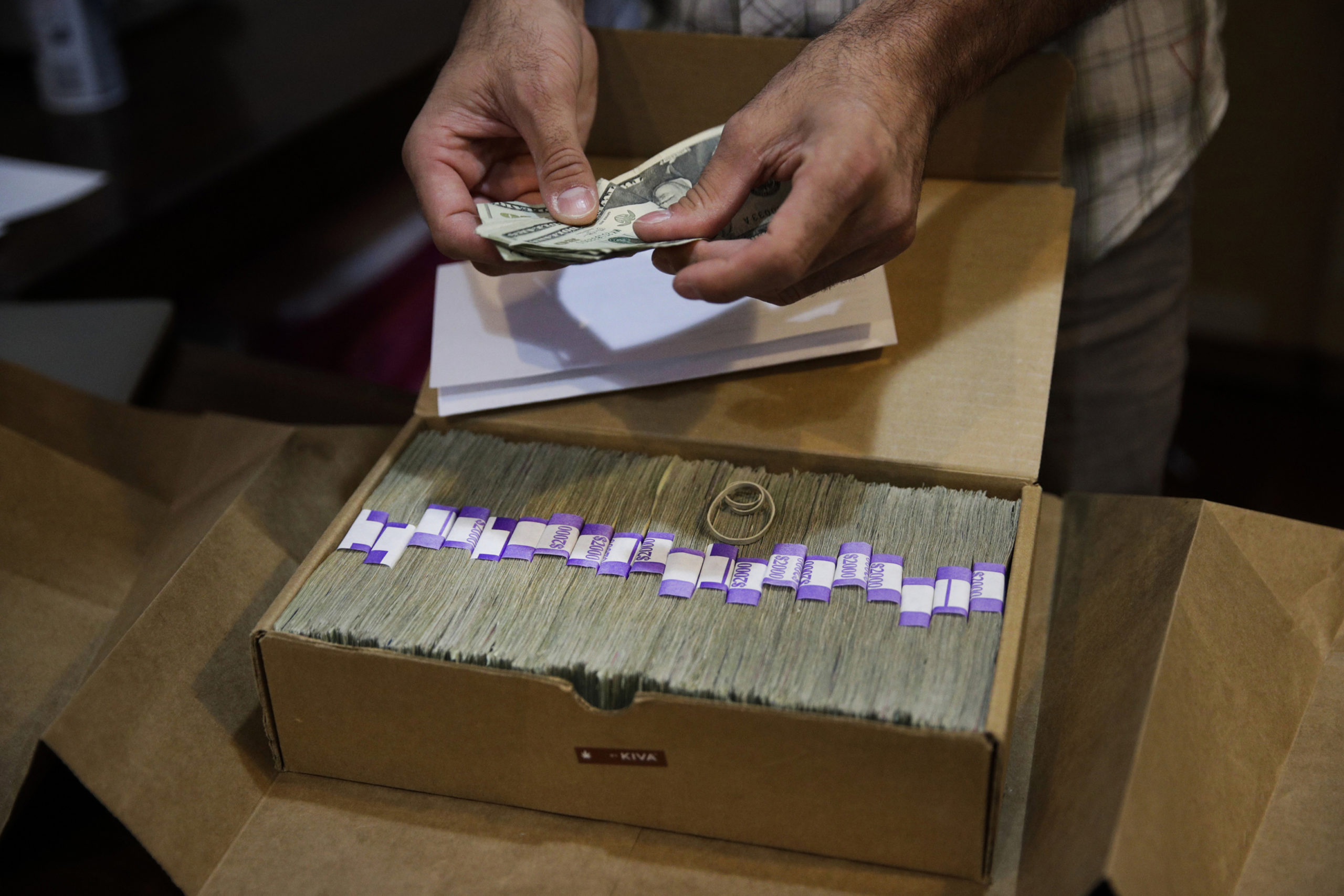 Pot Sellers Shunned By Banks Stash Cash A Recipe For Disaster