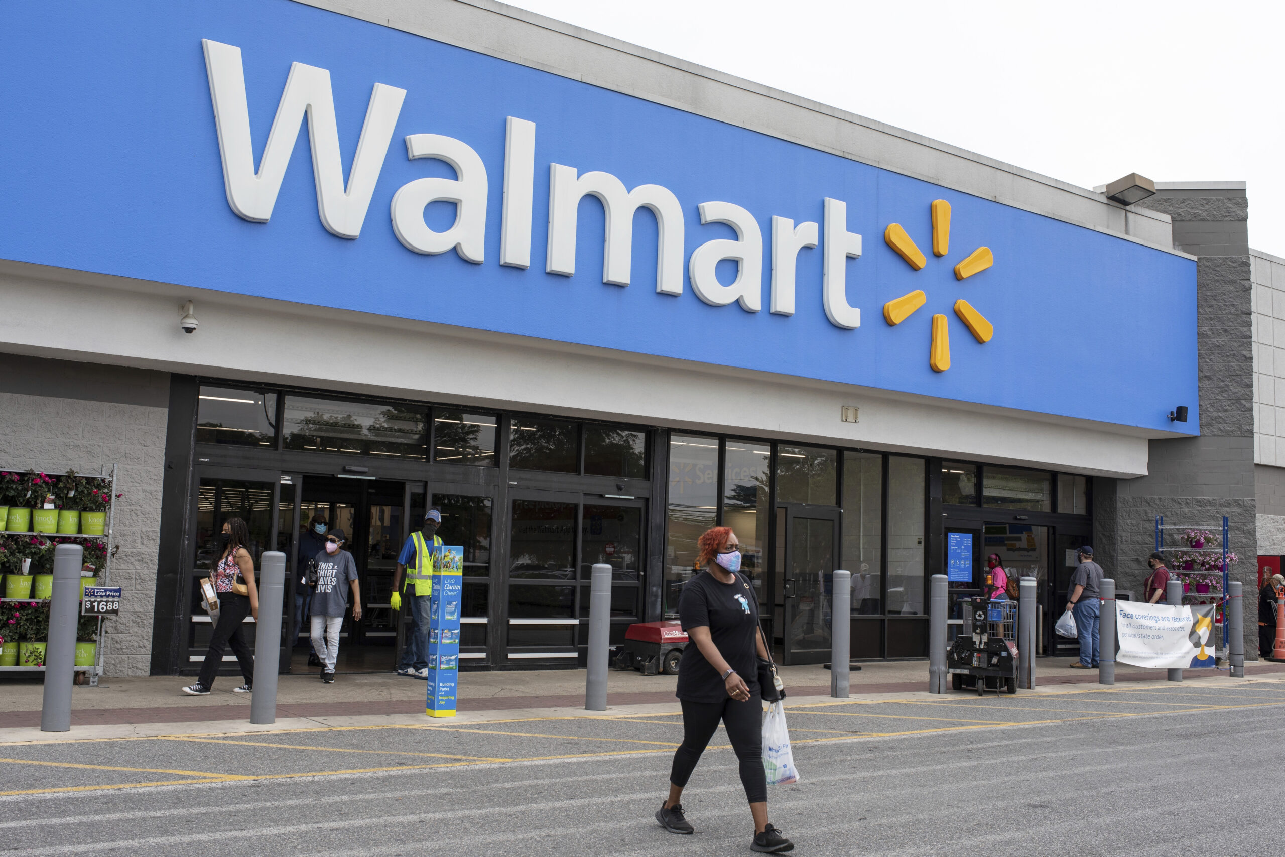 Walmart Must Face Lawsuit Over Deceptive Pricing in Stores