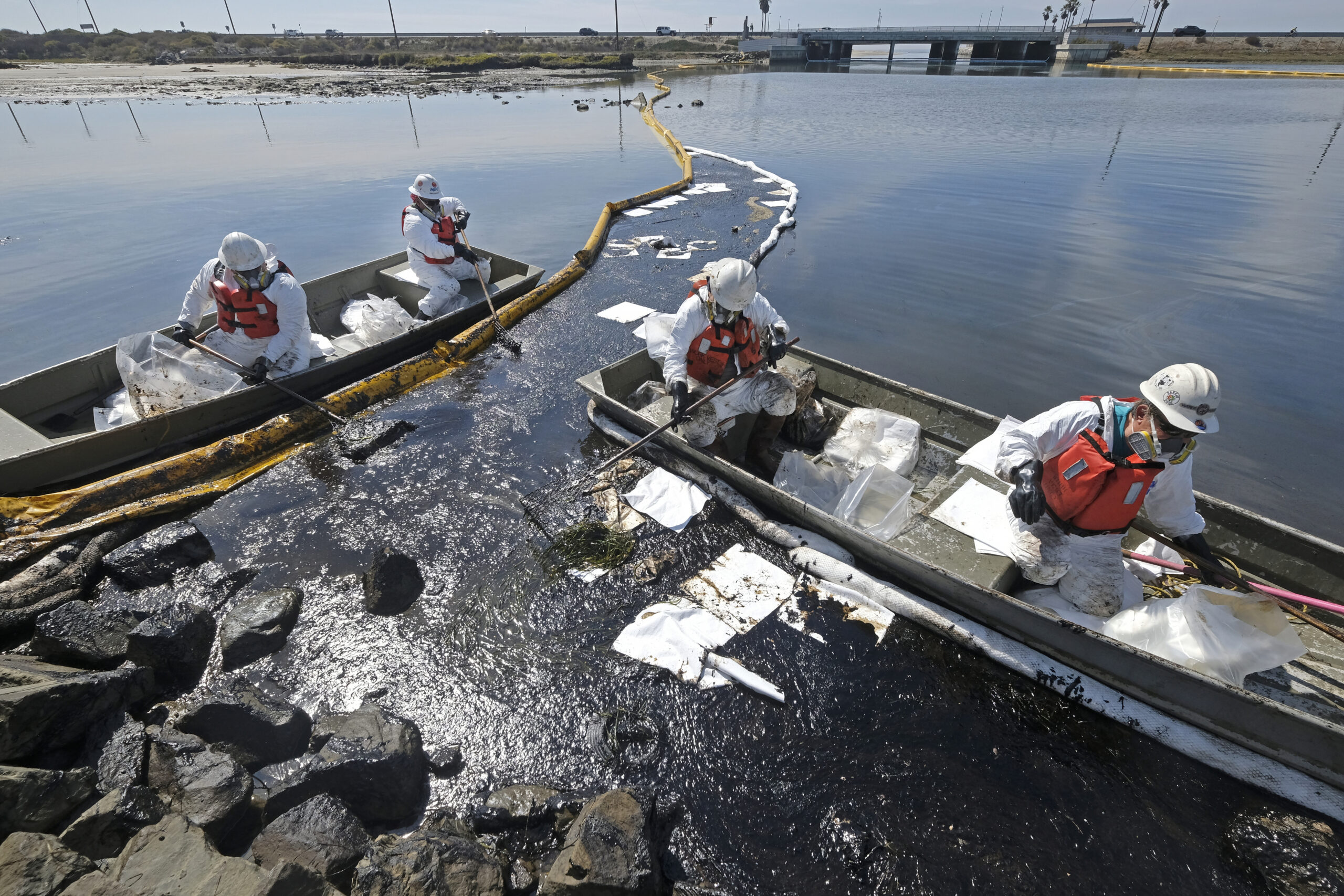 California Oil Spill Cause Probed Ship Anchor Cited As Possibility